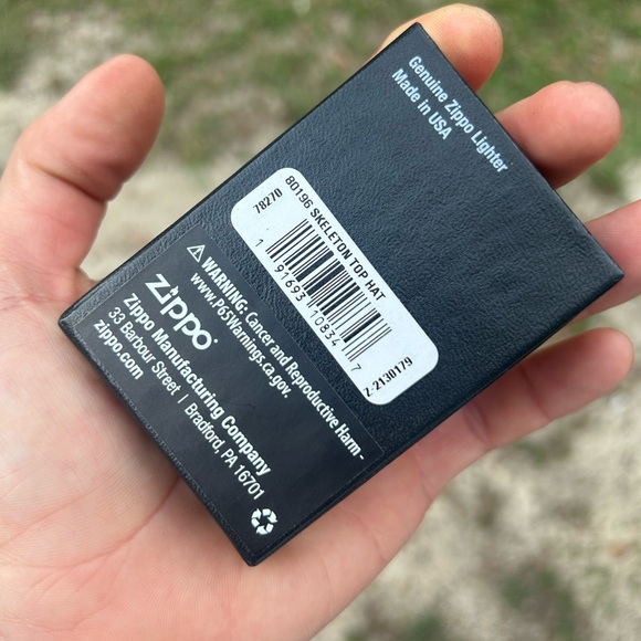 Brand New Zippo - Picture 3 of 3